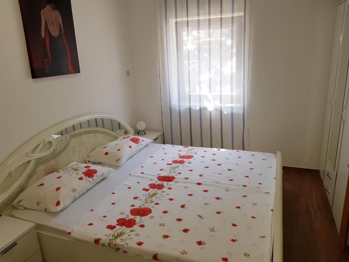 Apartments Vila Tisa Mali Lošinj Εξωτερικό φωτογραφία
