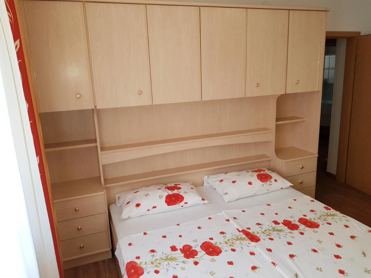 Apartments Vila Tisa Mali Lošinj Εξωτερικό φωτογραφία