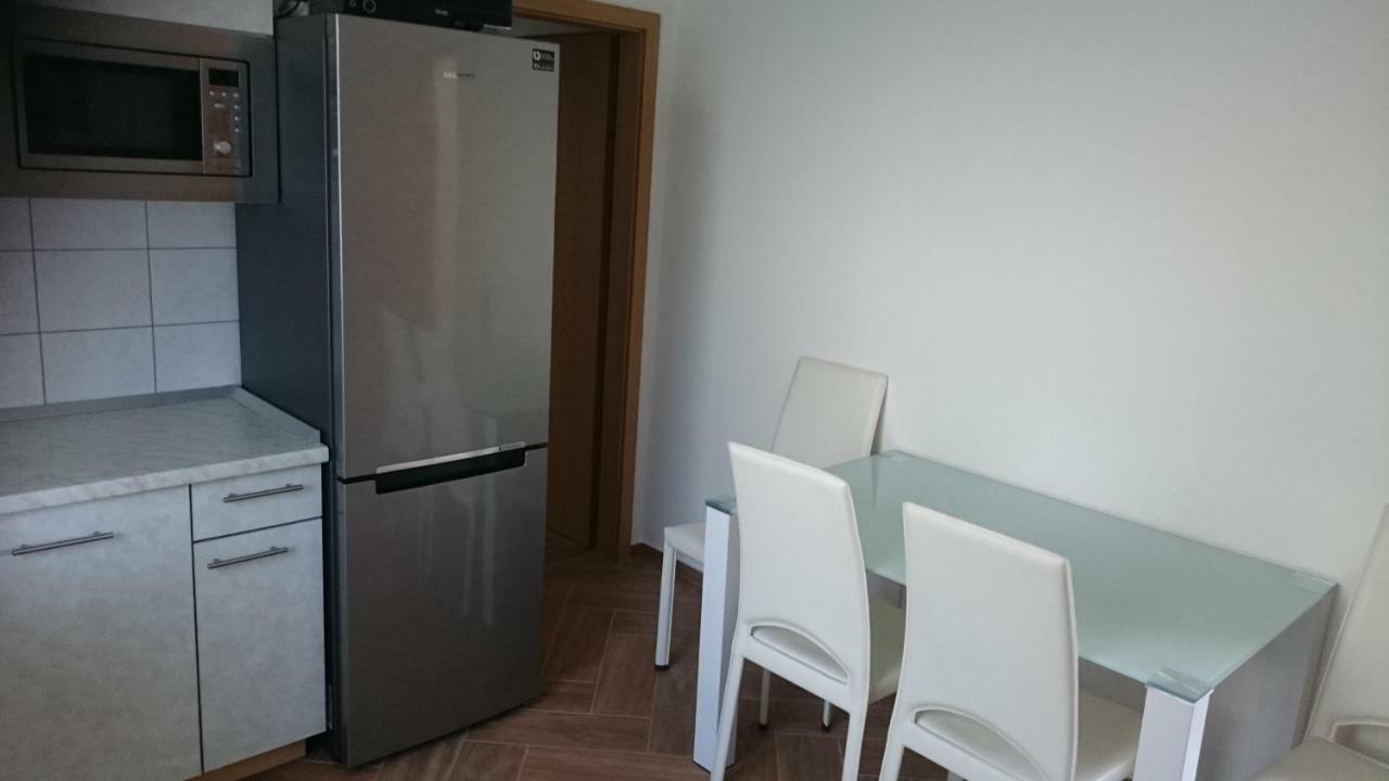 Apartments Vila Tisa Mali Lošinj Εξωτερικό φωτογραφία