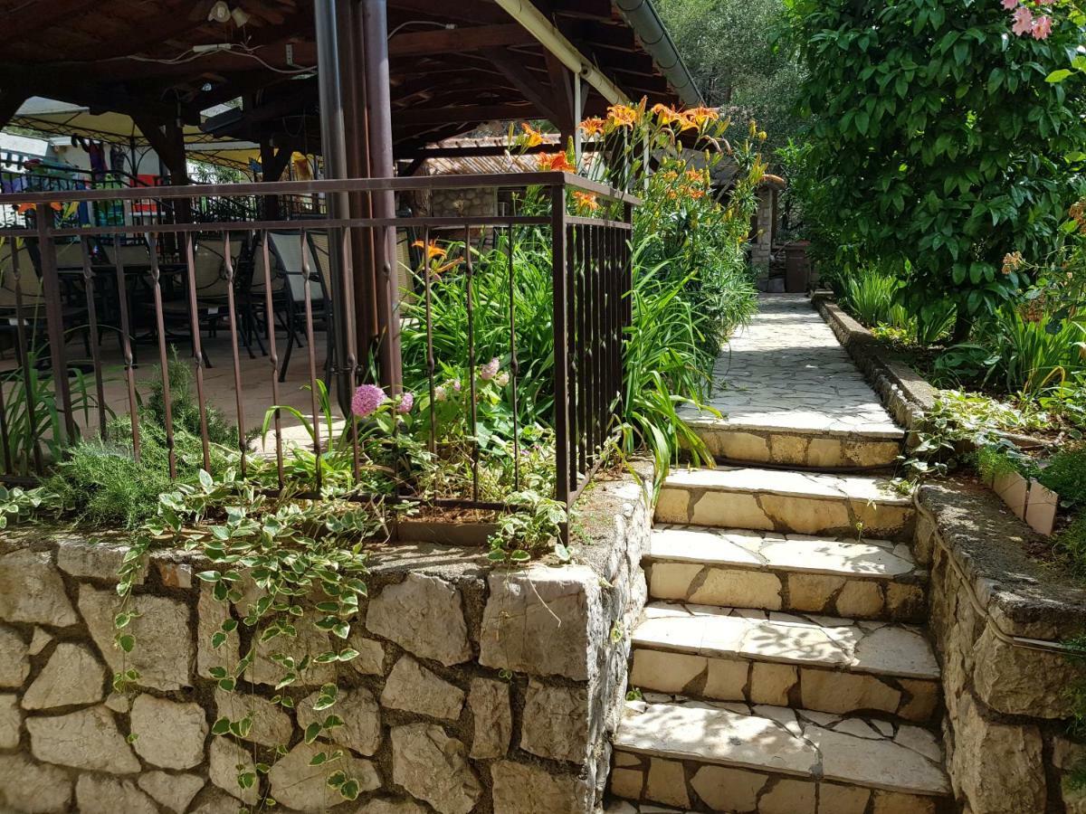 Apartments Vila Tisa Mali Lošinj Εξωτερικό φωτογραφία